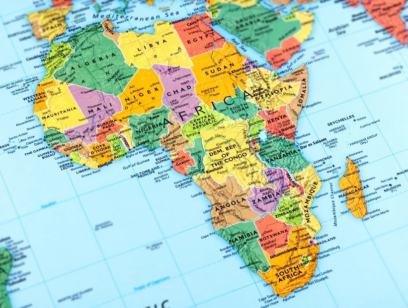 África el único continente de la Tierra en cuatro hemisferios