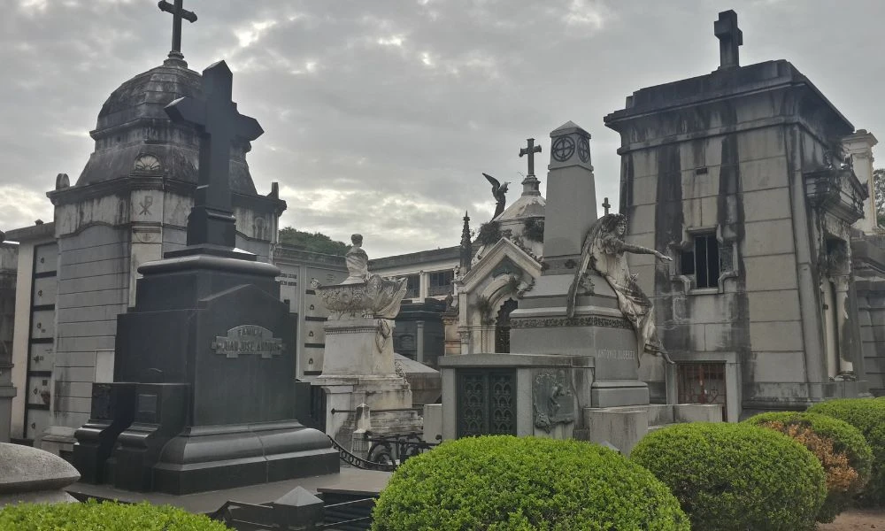Interior del Cementerio El Salvador de Rosario.