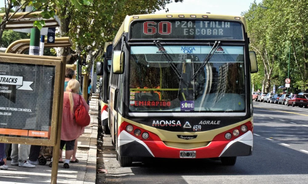 Parada de colectivos.