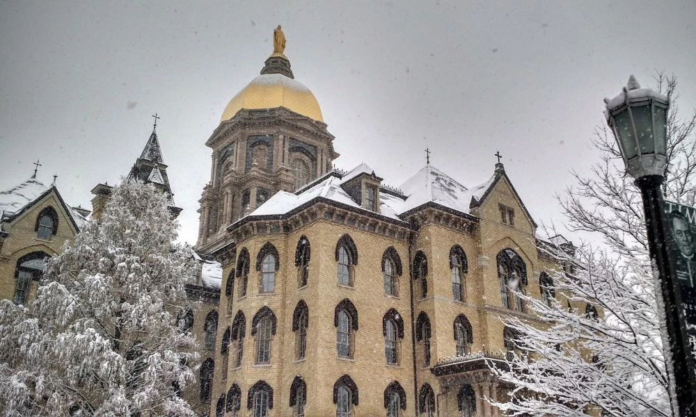 Aspecto del Main Building.