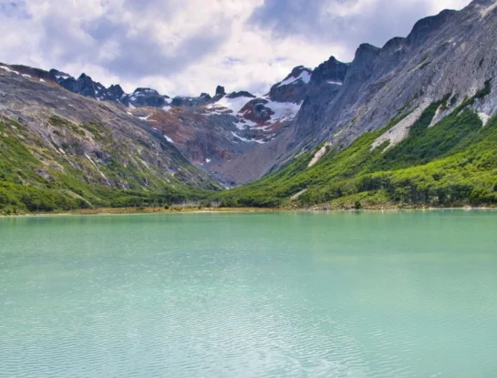 ¿Por qué el sendero a la Laguna Esmeralda de Ushuaia está entre los mejores trekkings de Argentina?