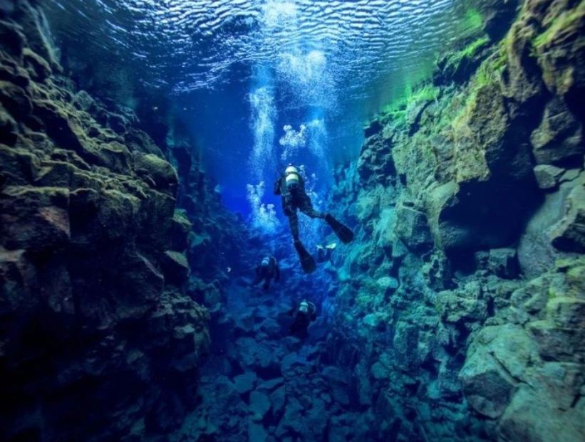 La cordillera más larga del mundo no está a simple vista: vive bajo el océano