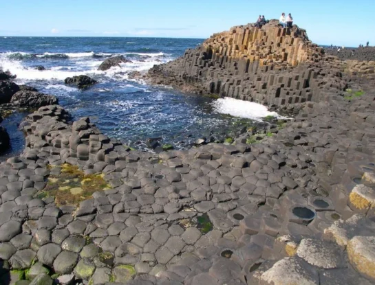 Calzada del Gigante: ¿cuál es la historia de este curioso paisaje de Europa?