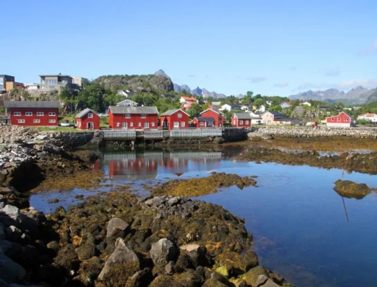 Austvågøy: ¿cómo visitar esta remota y pintoresca isla de Noruega?