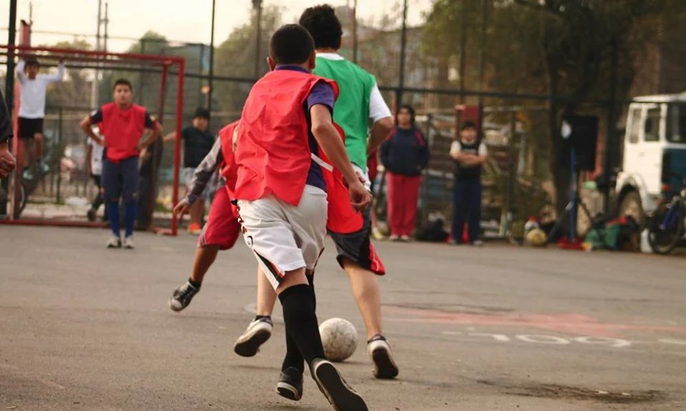 Picado de fútbol.