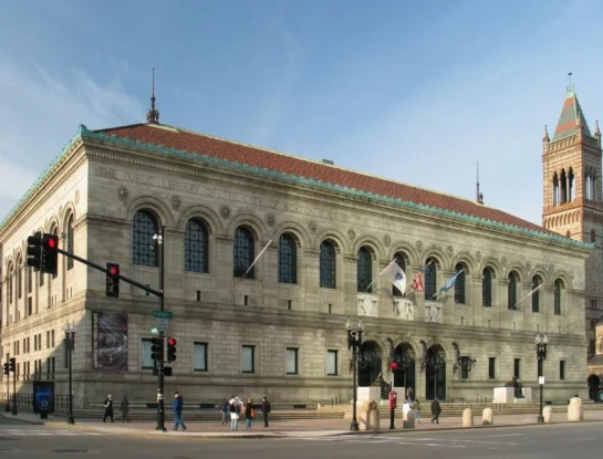 Biblioteca Pública de Boston: ¿cuántos libros tiene y por qué está entre las más grandes del mundo?