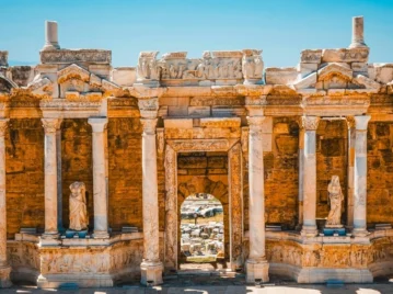 Hierápolis-Pamukkale, las ruinas de Turquía que esconden cascadas petrificadas y monumentos griegos de más de 2.000 años