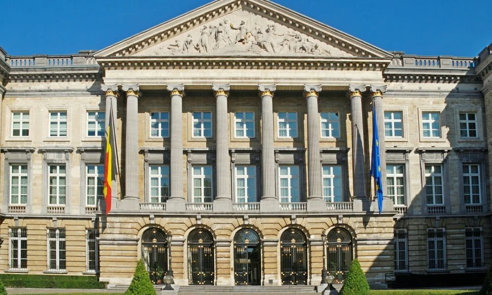 Edificios del país.