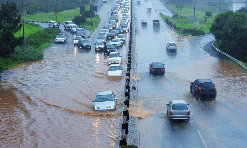 ¿Qué es la crecida repentina de un río y cuáles son sus consecuencias?