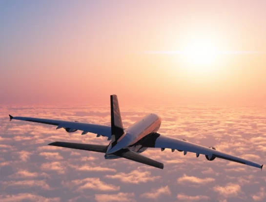 ¿Por qué los aviones no pueden ir al espacio exterior?