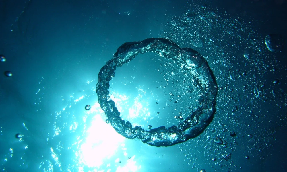 el agua tiene oxígeno