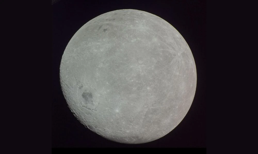 Lado oscuro de la Luna.