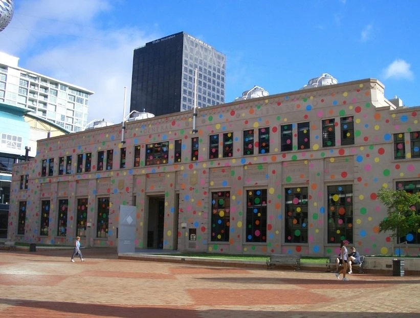 yayoi-kusama