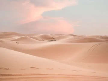 ¿Cómo pueden arena y polvo del Desierto del Sahara cruzar todo el océano Atlántico?