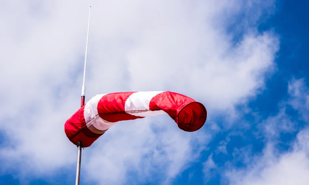 ¿Por qué silba el viento?